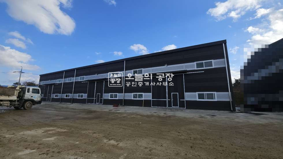 경기 화성만세구 장안면 노진리 부지1,754평/건물299평,신축,단독같은공장,300평,저렴한월차임.대형차량진입가능 월세 매물번호 10560 사진 3