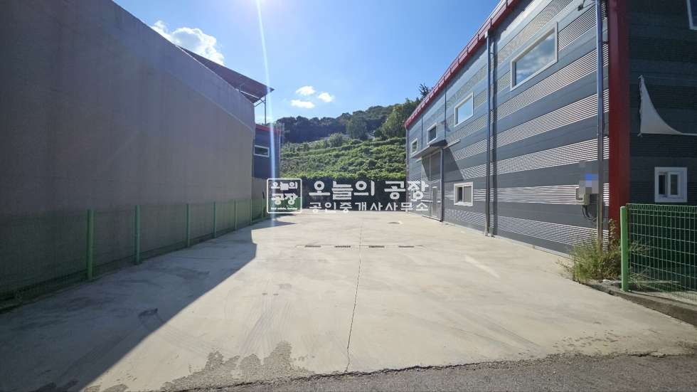 경기 화성만세구 송산면 부지439평/건물97평/저렴한신축 97평 단독공장, 대형차량가능 매매 매물번호 10528 사진 3