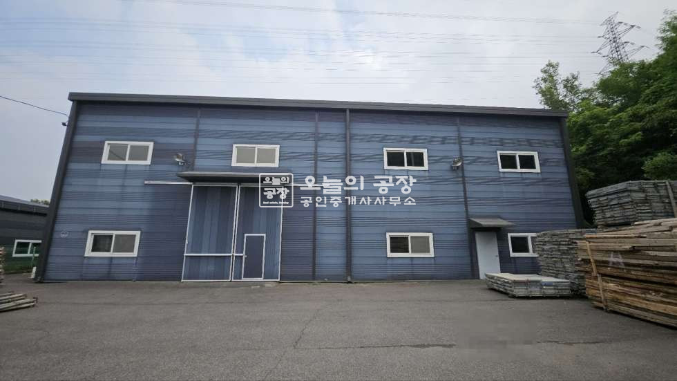 경기 화성만세구 향남읍 백토리 부지526평/건물90평/도로26평/단독/대형차향진입가능 매매 매물번호 10488 사진 1