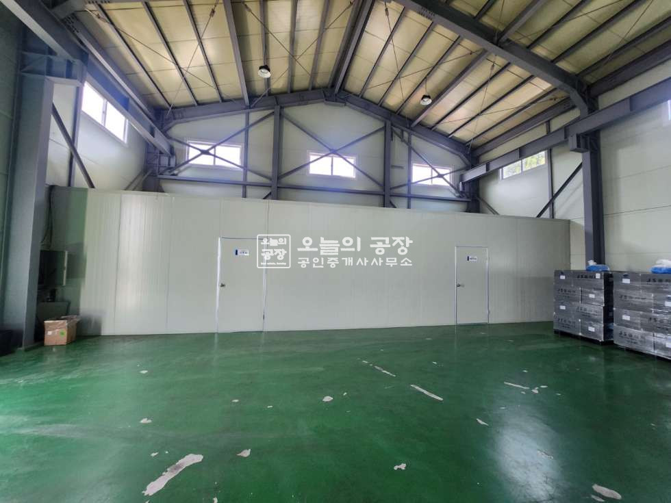 경기 평택시 청북읍 고렴리 부지756평/건물102평/건물 내 사무실 설치,2차선도로 접 월세 매물번호 10470 사진 3