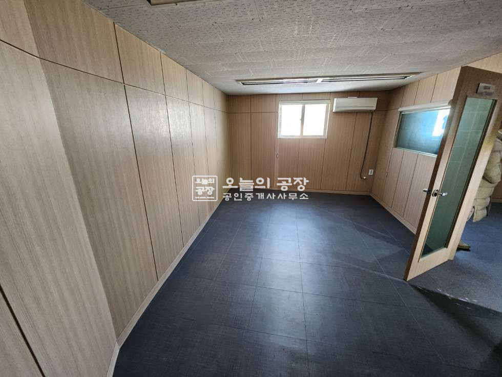경기 화성효행구 정남면 괘랑리 부지288평/건물120평/보3,000/월300 단독공장 월세 매물번호 10412 사진 16