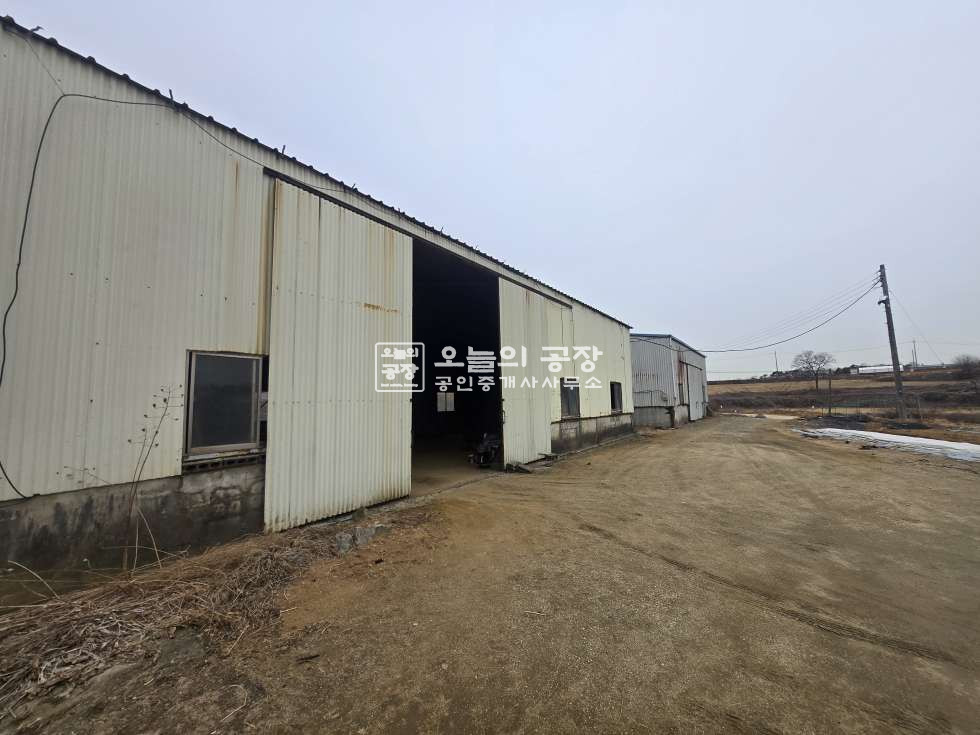 경기 화성만세구 우정읍 원안리 부지419평/건물134평/저렴한구식공장매매/넓은마당 매매 매물번호 10651 사진 1