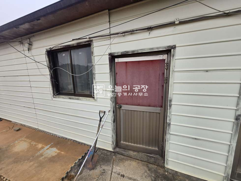 경기 화성만세구 우정읍 원안리 부지419평/건물134평/저렴한구식공장매매/넓은마당 매매 매물번호 10651 사진 8