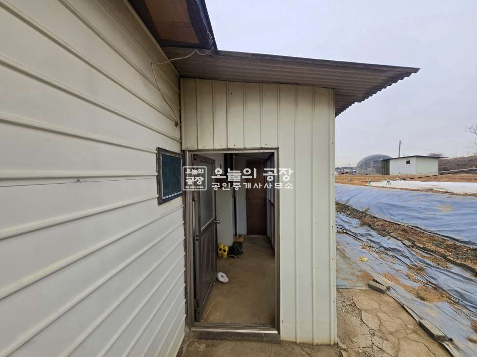 경기 화성만세구 우정읍 원안리 부지419평/건물134평/저렴한구식공장매매/넓은마당 매매 매물번호 10651 사진 10