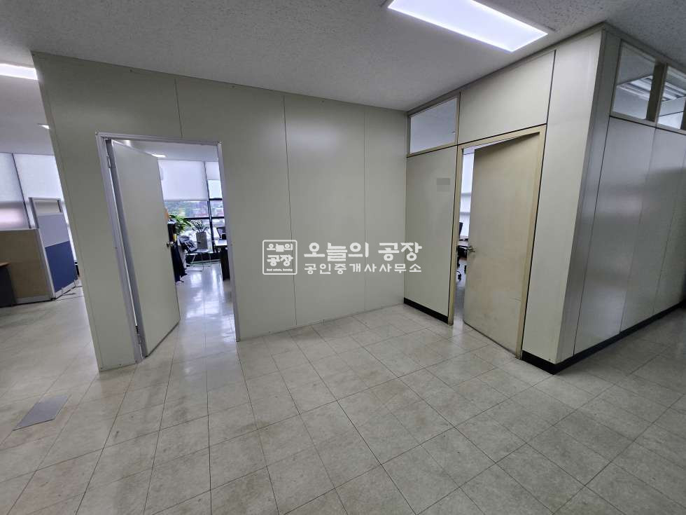 경기 화성만세구 팔탄면 해창리 부지15,834평/건물7,905평/귀한초대형통공장임대/고전력1500kw 월세 매물번호 10688 사진 12