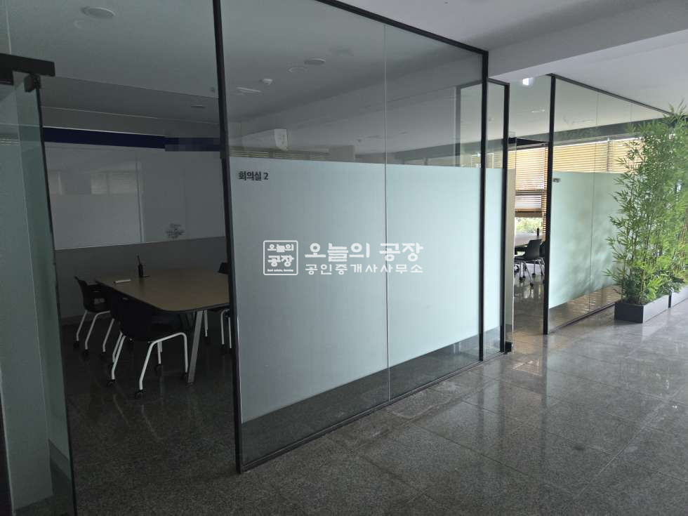 경기 화성만세구 팔탄면 해창리 부지15,834평/건물7,905평/귀한초대형통공장임대/고전력1500kw 월세 매물번호 10688 사진 17