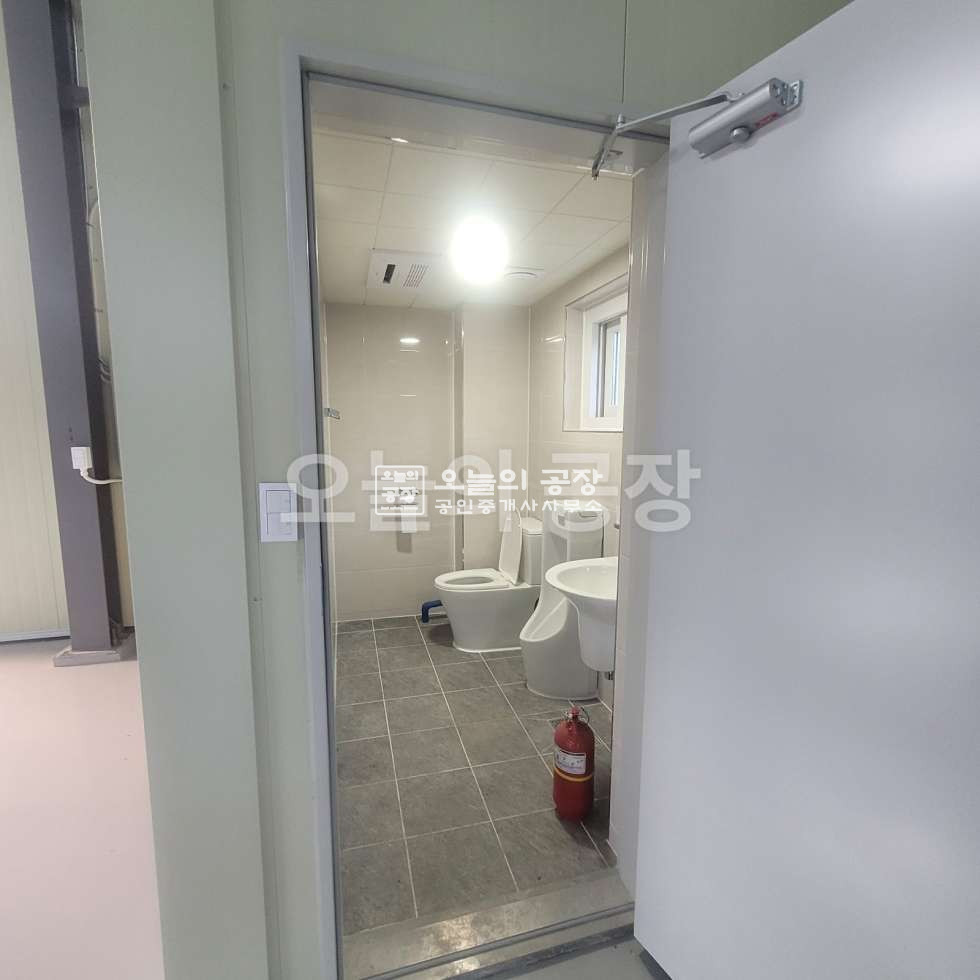 경기 화성만세구 양감면 정문리 부지 1,158평 / 건물418평 / 신축 단독 매매 매물번호 10695 사진 11