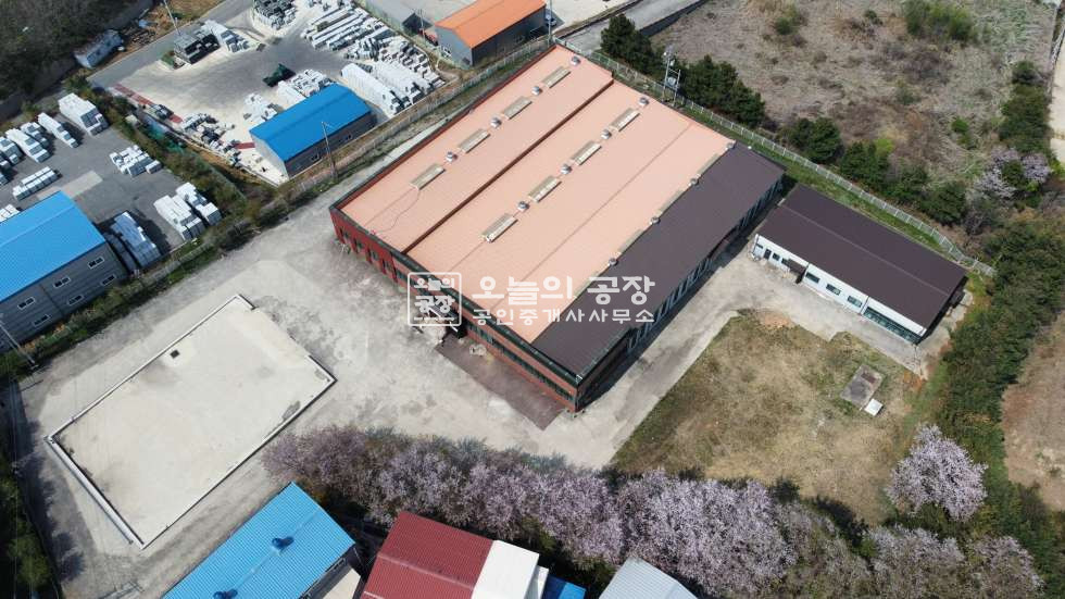 경기 평택시 포승읍 석정리 부지2631평 /건물810평 / 기숙사100 월세 매물번호 10666 사진 2