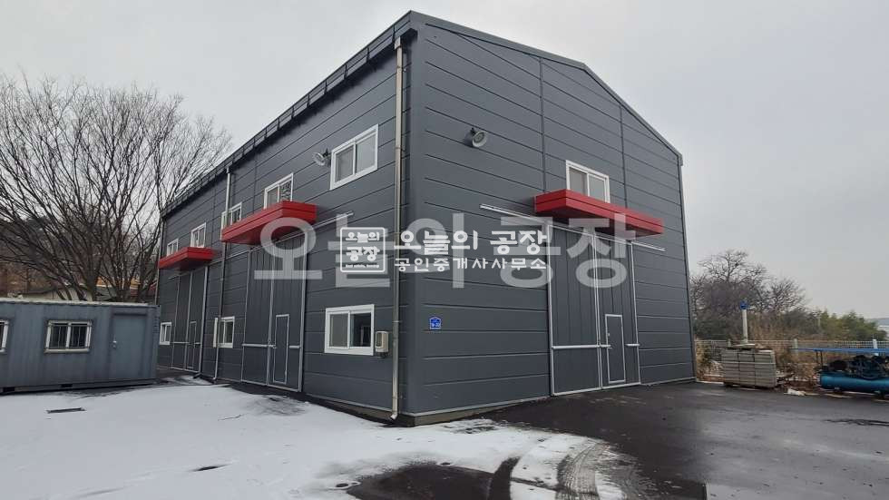 경기 화성만세구 팔탄면 덕천리 부지 267평 건물 80평 / 팔탄면 민원없고 마당넓은 공장임 월세 매물번호 10779 사진 3