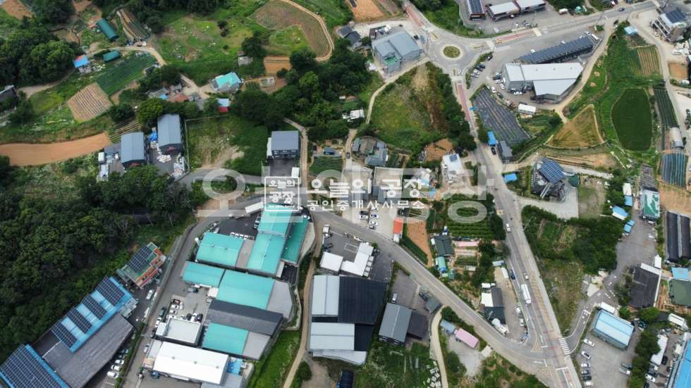 경기 화성만세구 팔탄면 덕천리 부지 267평 건물 80평 / 팔탄면 민원없고 마당넓은 공장임 월세 매물번호 10779 사진 16
