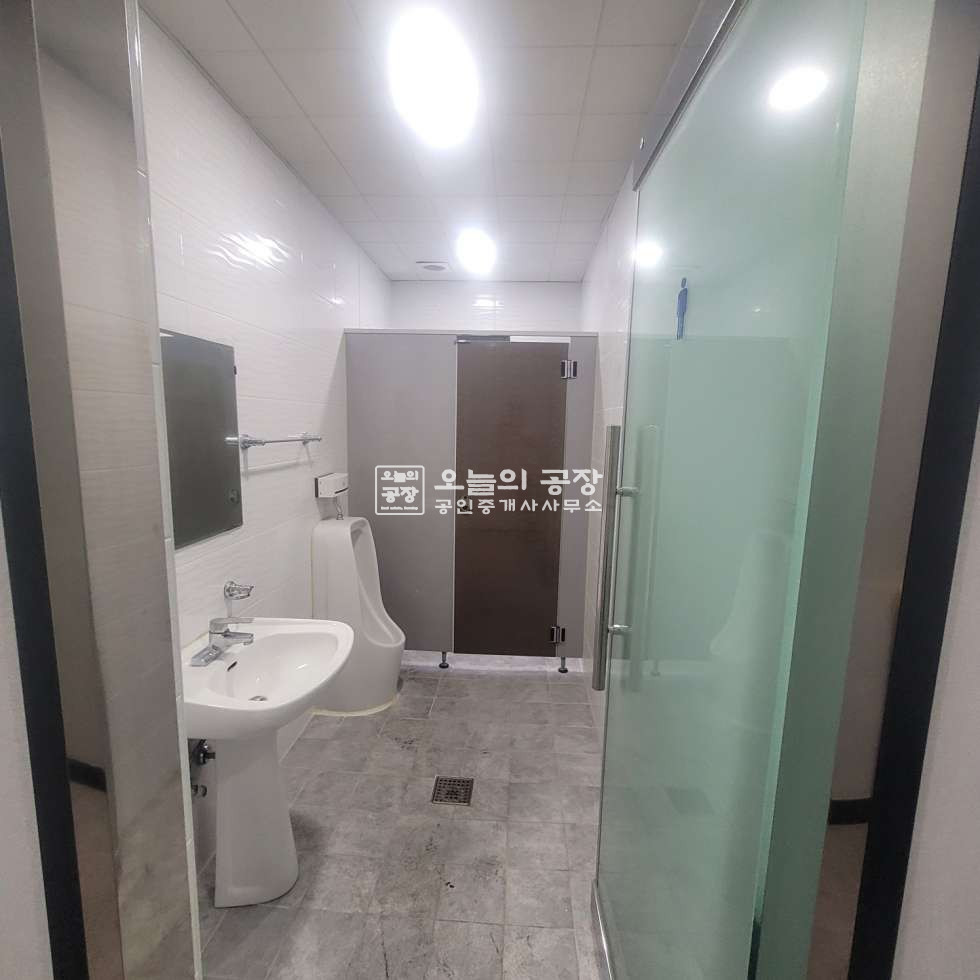 경기 평택시 서탄면 수월암리 부지1,063평 / 건물467평 / 화장품공장 월세 매물번호 10798 사진 18