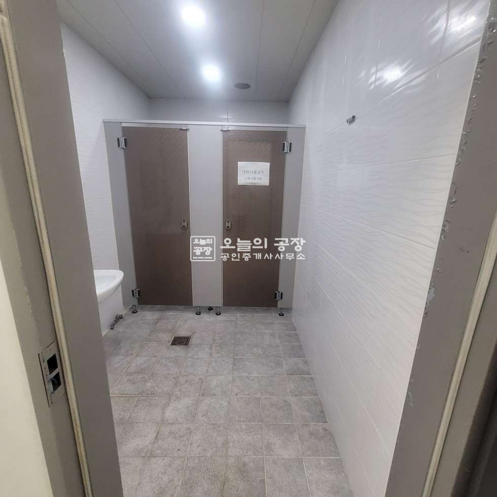 경기 평택시 서탄면 수월암리 부지1,063평 / 건물467평 / 화장품공장 월세 매물번호 10798 사진 32