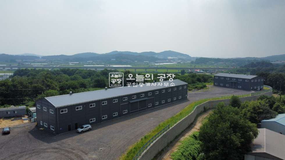 경기 화성만세구 양감면 신왕리 대지 2,417평 / 건물 350평 / 신왕리 신축공장 / 건축완료 후 사용승인 대기중 / 넓은 마당 / 2차선변 매매 매물번호 10830 사진 6