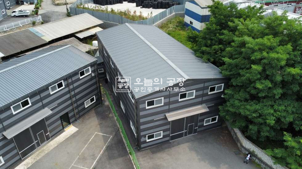 경기 화성만세구 팔탄면 덕우리 대지 336평 / 건물 93 / 저렴한 가격 / 앞마당 뒷마당 있음 매매 매물번호 10833 사진 2