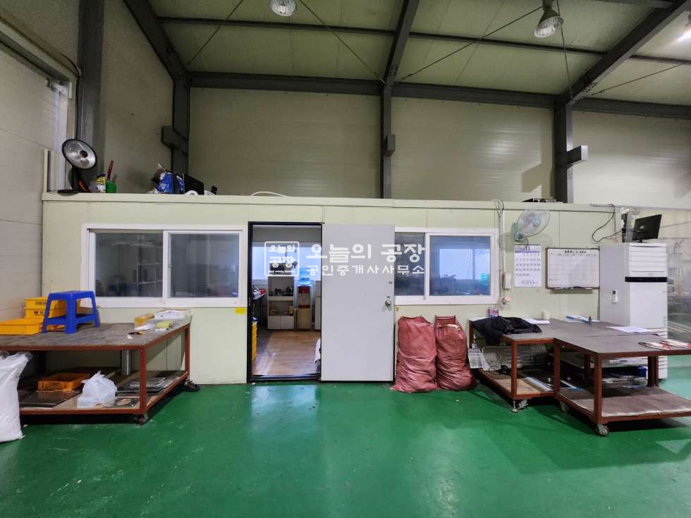경기 화성효행구 봉담읍 부지771평/건물59평/43번국도인근/입지대비저렴/cnc설비인수가능 월세 매물번호 10234 사진 3