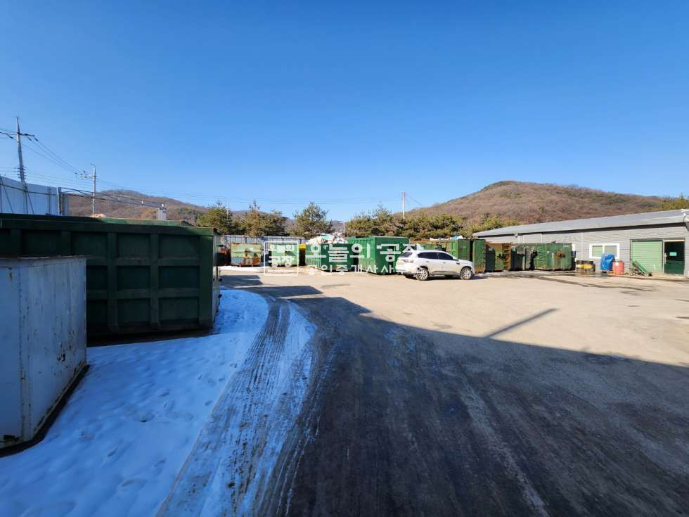 경기 화성효행구 정남면 부지1480평/건물88평/귀한고물상매매/4차선도로변150m 매매 매물번호 10252 사진 2