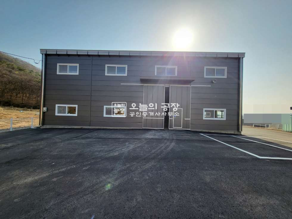 경기 화성효행구 봉담읍 부지 336평 / 건물 60평 / 신축 저렴한 매매가 / 넓은마당 매매 매물번호 10315 사진 2