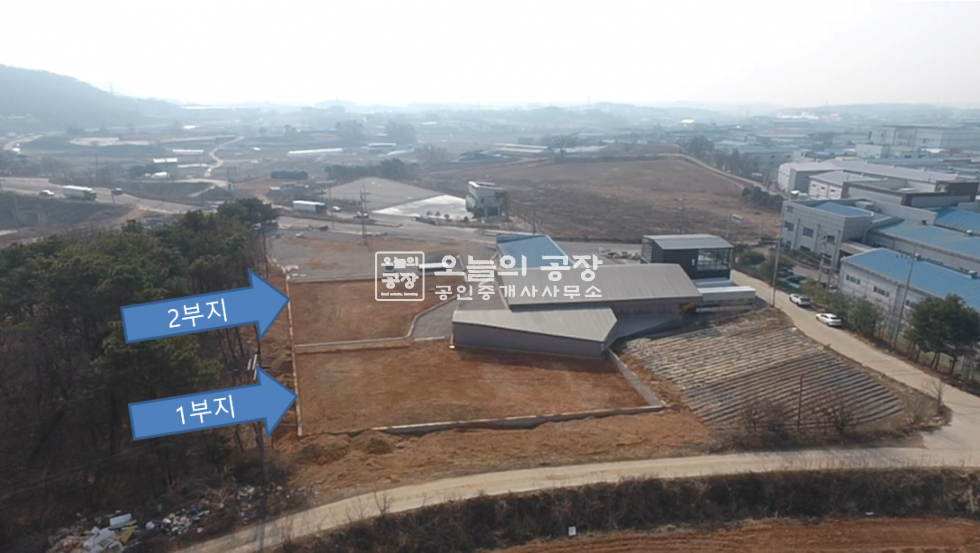 경기 화성만세구 향남읍 하길리 부지 1,237평 / 2차선 도로변 / 건축허가 득 / 분할매매 가능 / 1종, 2종 근생 허가득 매매 매물번호 10286 사진 3
