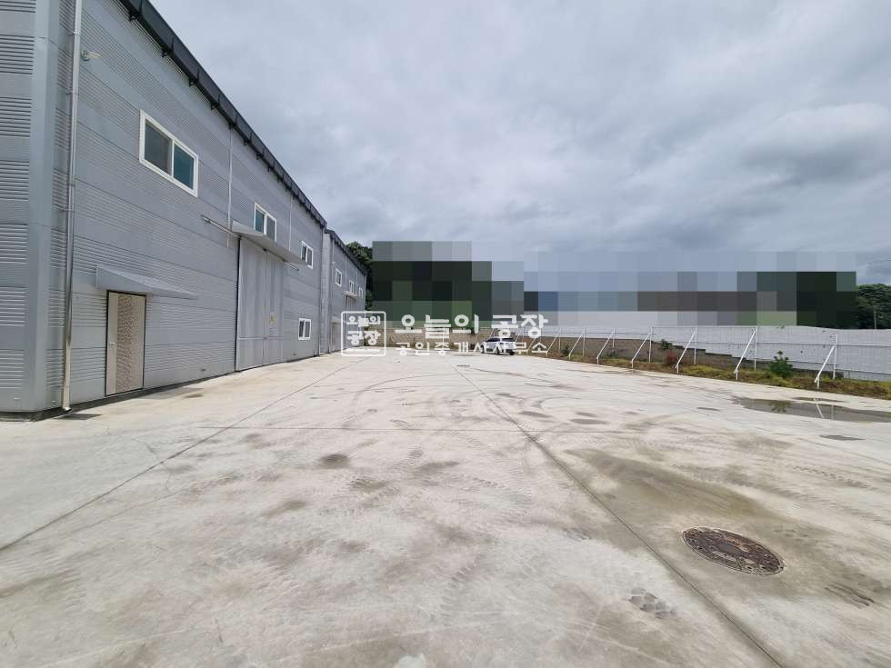 경기 평택시 청북읍 부지1,337평/건물400평/2차선도로변바로진입/넓은단독마당/대형차진입가능 매매 매물번호 10341 사진 6