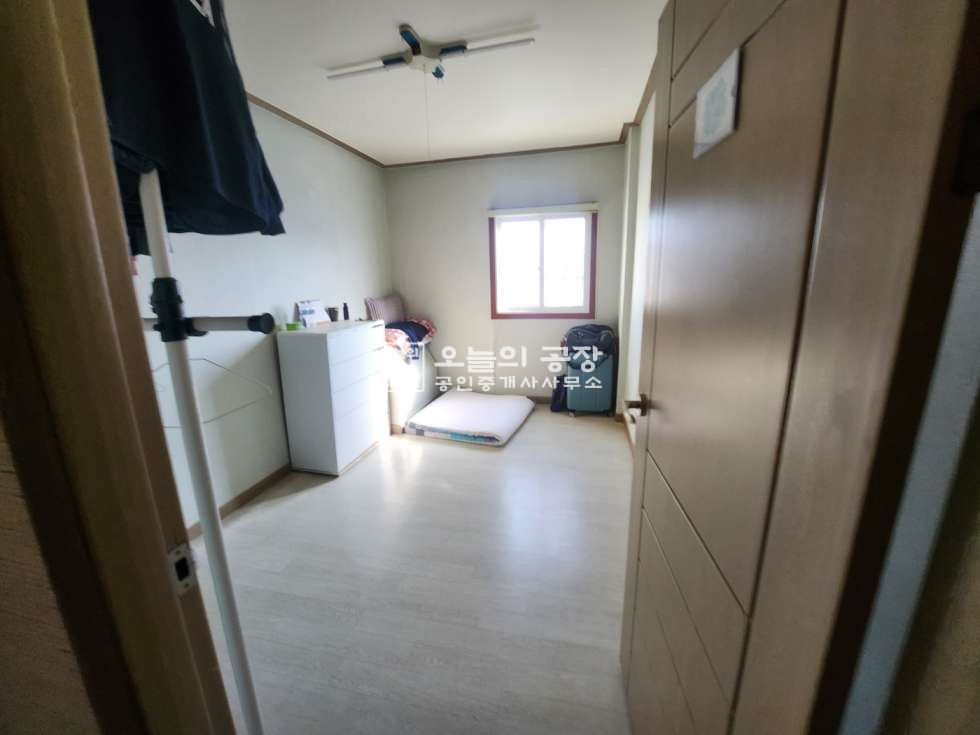 경기 화성만세구 장안면 독정리 부지1142평/건물465평/도로지분없는알땅/상태좋은기숙사/호이스트다수 매매 매물번호 10378 사진 14