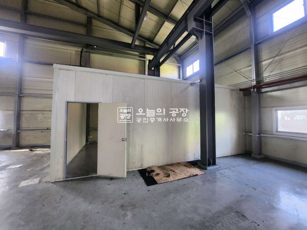 경기 화성만세구 양감면 요당리 부지438평/건물180평/고전력290kw/산업단지내위치/대형차진입가능/호이스트2.8t 월세 매물번호 10392 사진 5