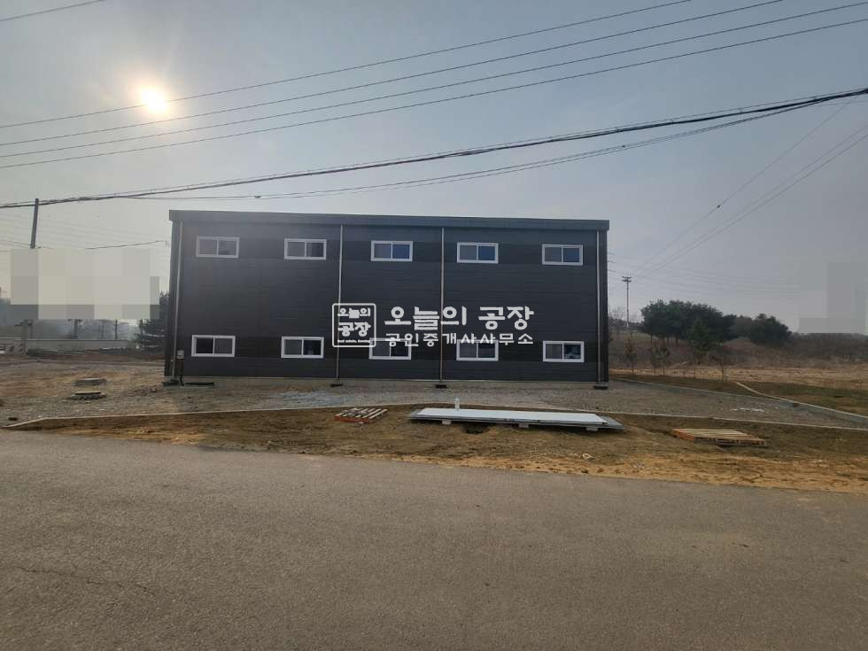 경기 화성만세구 장안면 부지271평 / 건물 80평 / 신축 급매 공장 / 주변 인프라 충분 / 오폐수직관 매매 매물번호 10314 사진 2