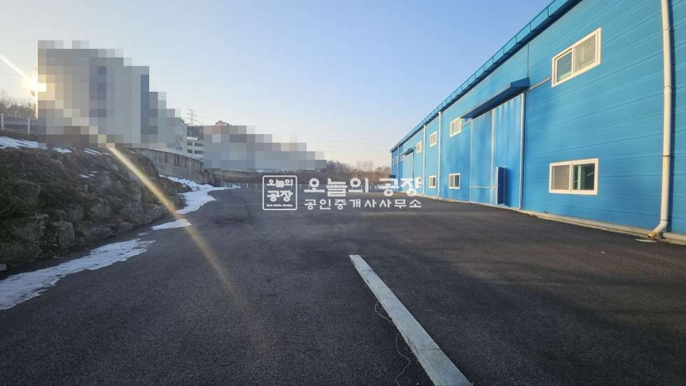 경기 안성시 대덕면 모산리 부지2,621평/건물1,046평/공장2개층,트레일러진입,공실 월세 매물번호 10571 사진 13